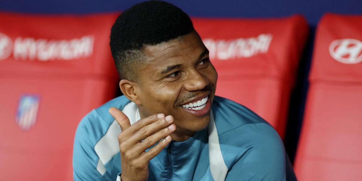 Contact made: Sunderland open talks to sign £22m striker after Reinildo