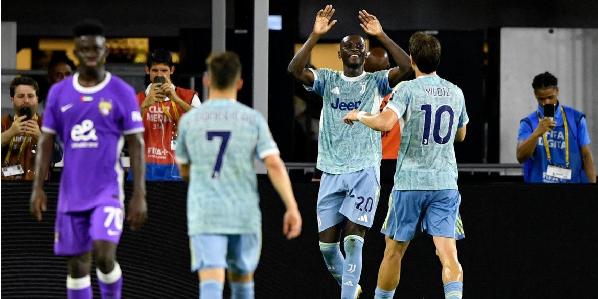 Chelsea open talks to sign "complete" Club World Cup ace instead of Ekitike