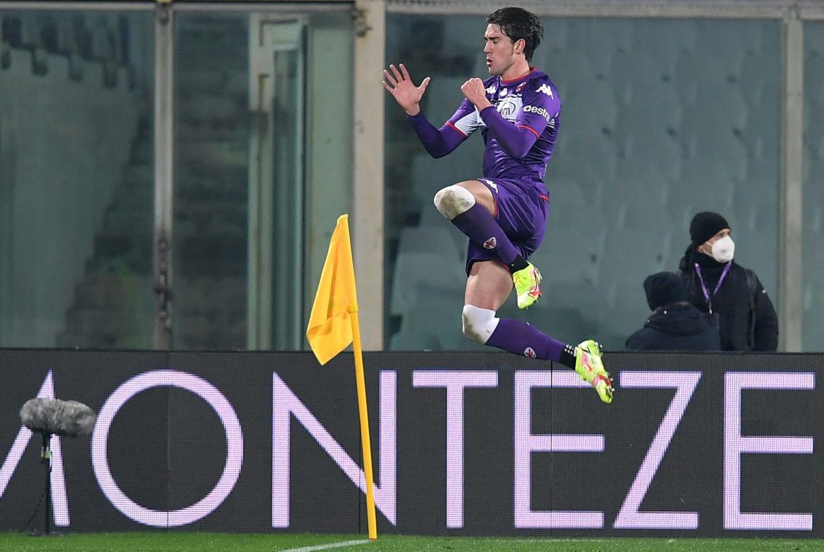 Man Utd linked to Dusan Vlahovic