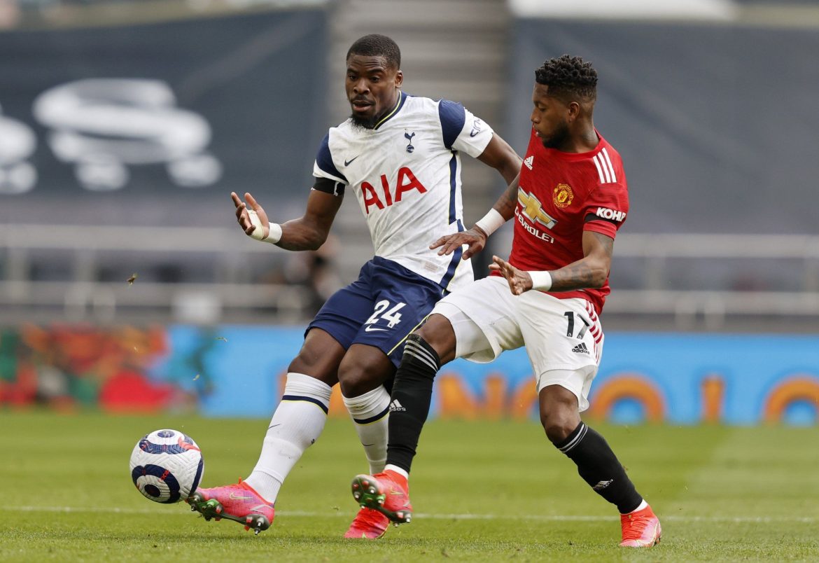 Nuno must offload Spurs liability Aurier