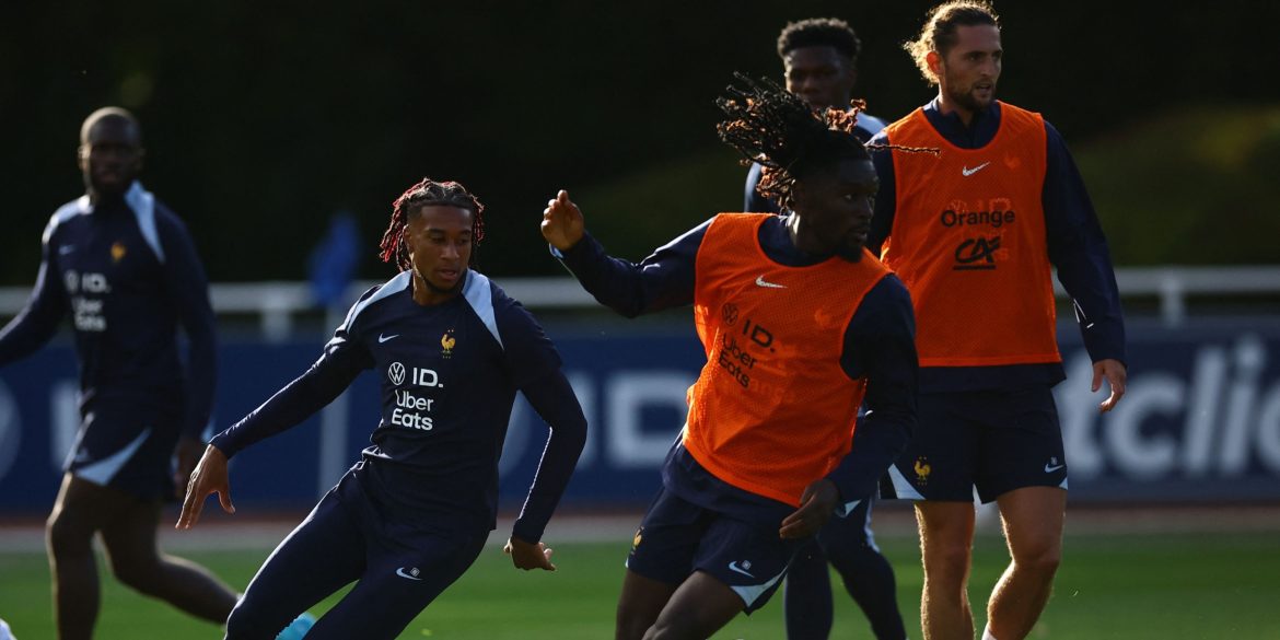 Liverpool 'lead' race for 'different class' £224,000-a-week Salah successor